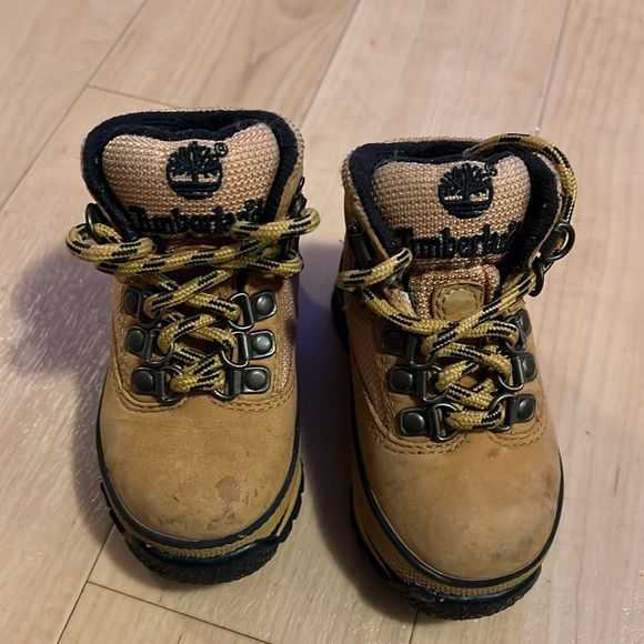 Timberland Authentic Hiker Boys Short-Shaft Boots size 5 - Picture 2 of 9